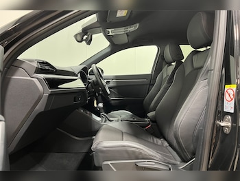 Used Audi Q3 2023 for sale - 77198352: Photo