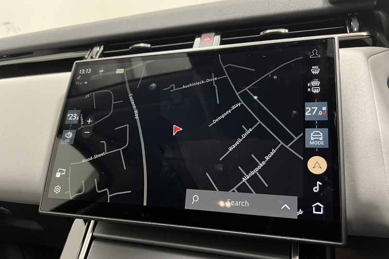 Used Land Rover Range Rover Velar 2025 for sale - 76981468: Photo 11