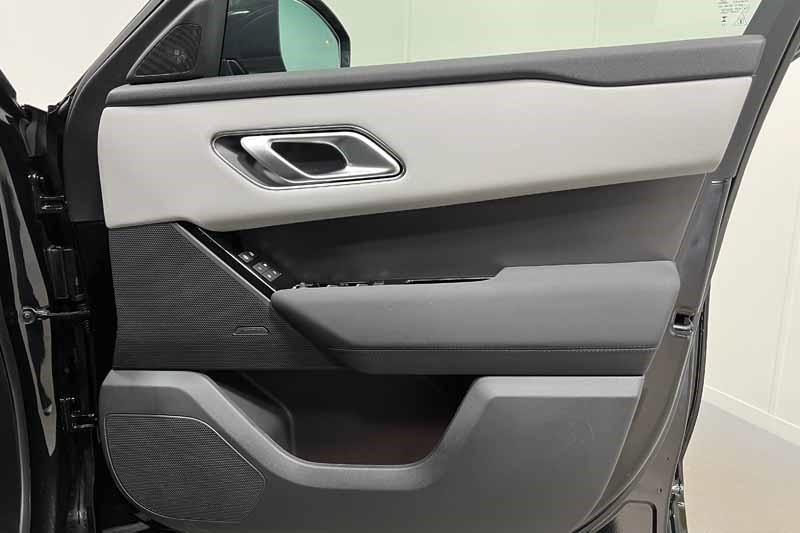 Used Land Rover Range Rover Velar 2025 for sale - 76981468: Photo 21