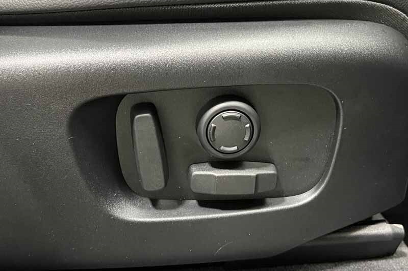 Used Land Rover Range Rover Velar 2025 for sale - 76981468: Photo 25