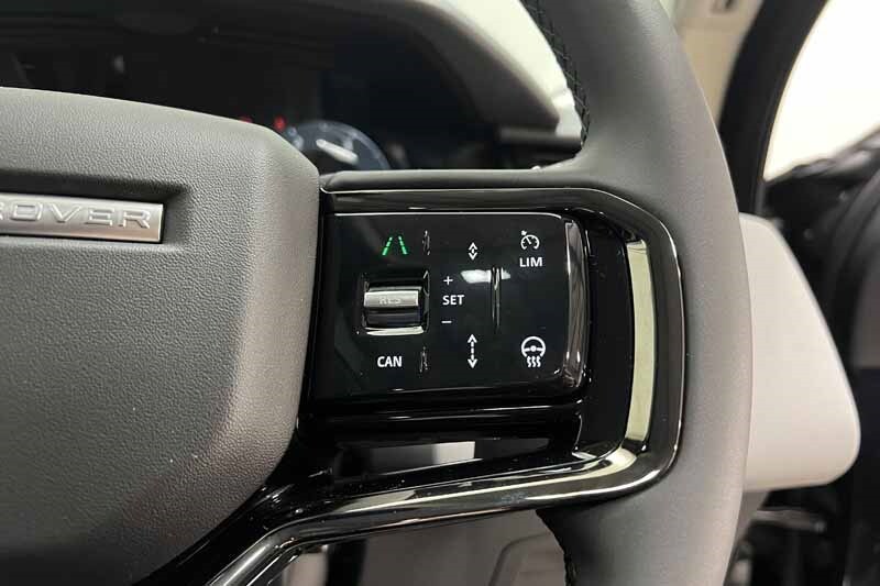 Used Land Rover Range Rover Velar 2025 for sale - 76981468: Photo 30