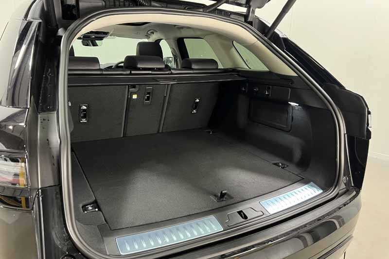 Used Land Rover Range Rover Velar 2025 for sale - 76981468: Photo 43