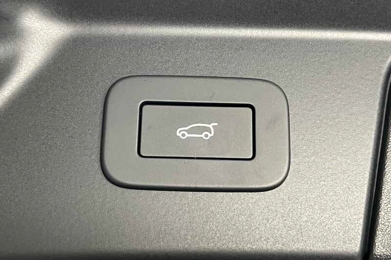 Used Land Rover Range Rover Velar 2025 for sale - 76981468: Photo 44