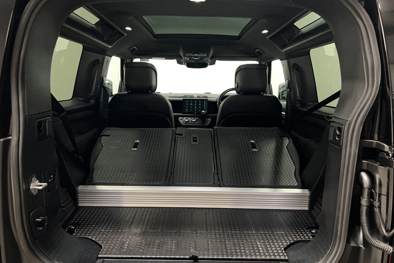 Used Land Rover Defender 2024 for sale - 77665226: Photo 10