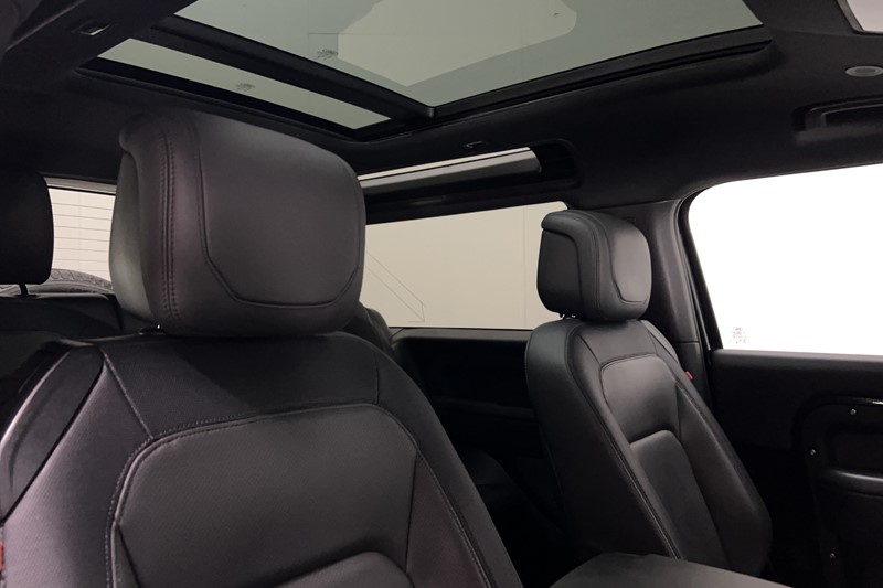 Used Land Rover Defender 2024 for sale - 77665226: Photo 27