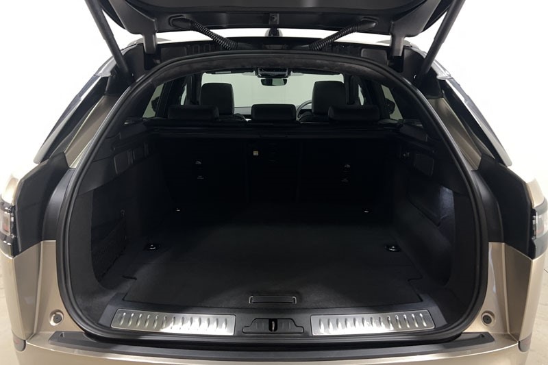 Used Land Rover Range Rover Velar 2025 for sale - 77326445: Photo 10