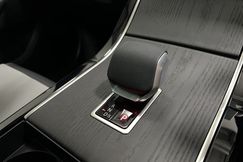 Used Land Rover Range Rover Velar 2025 for sale - 77326445: Photo 13