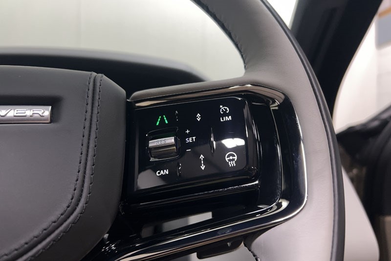 Used Land Rover Range Rover Velar 2025 for sale - 77326445: Photo 30