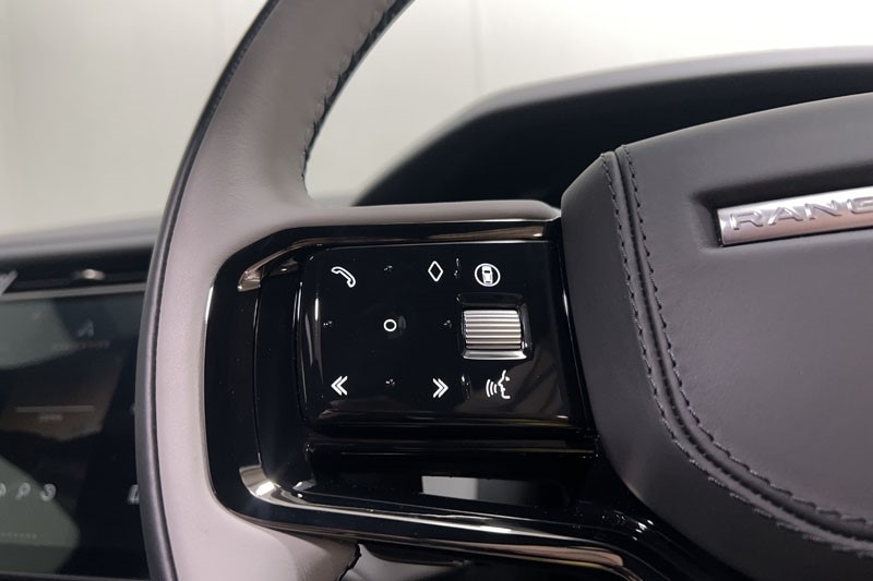 Used Land Rover Range Rover Velar 2025 for sale - 77326445: Photo 31