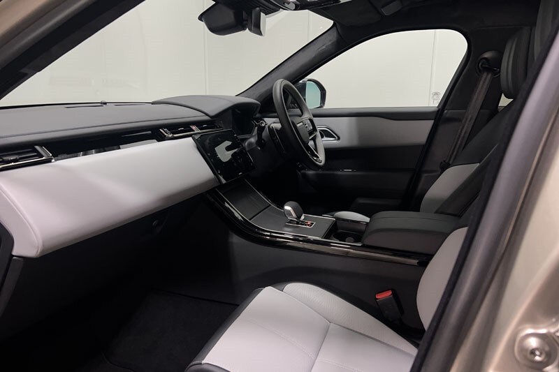 Used Land Rover Range Rover Velar 2025 for sale - 77326445: Photo 38