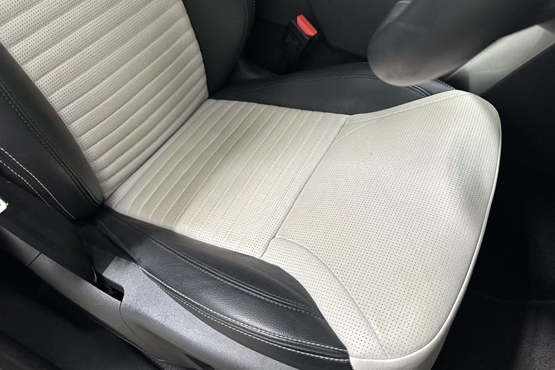 Used Land Rover Discovery 2025 for sale - 77988563: Photo 27