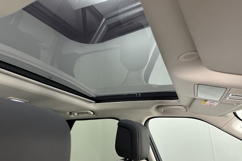 Used Land Rover Discovery 2025 for sale - 77988563: Photo 30