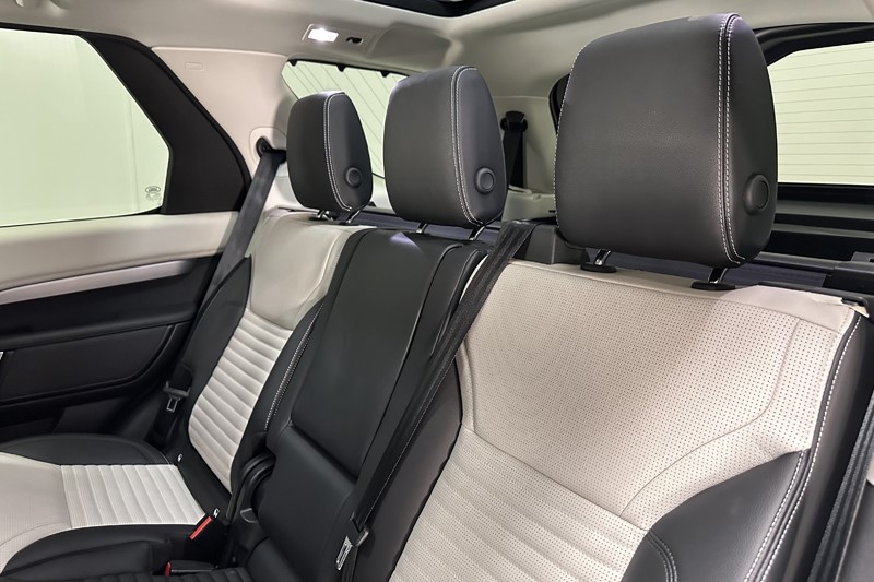 Used Land Rover Discovery 2025 for sale - 77988563: Photo 46