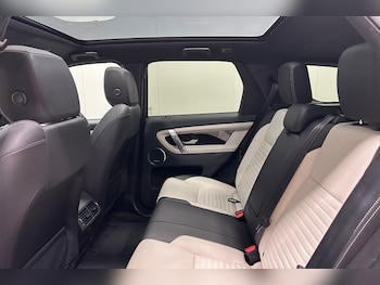 Used Land Rover Discovery Sport 2022 for sale - 78828101: Photo