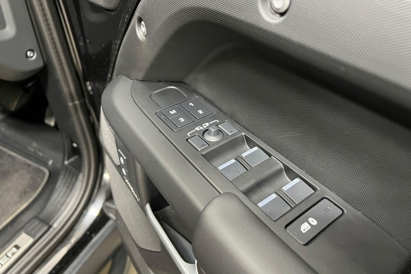 Used Land Rover Defender 2025 for sale - 77830039: Photo 22