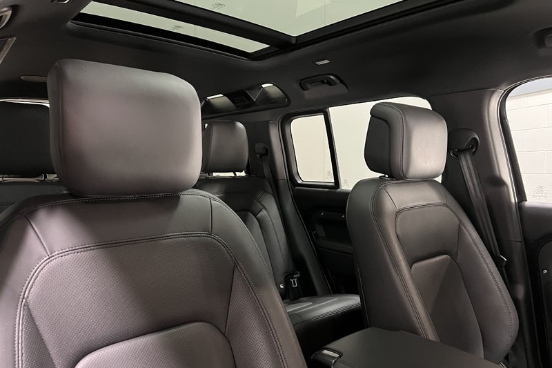 Used Land Rover Defender 2025 for sale - 77830039: Photo 27