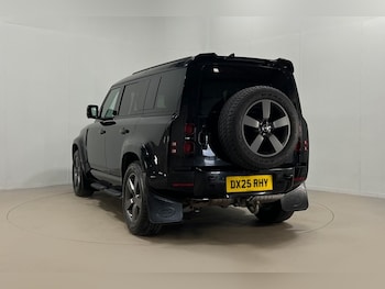 Used Land Rover Defender 2025 for sale - 77830039: Photo