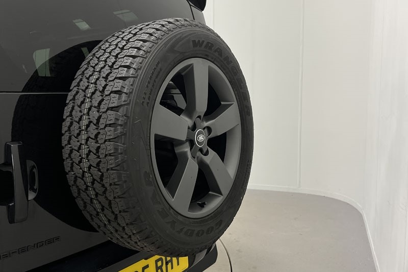 Used Land Rover Defender 2025 for sale - 77830039: Photo 47