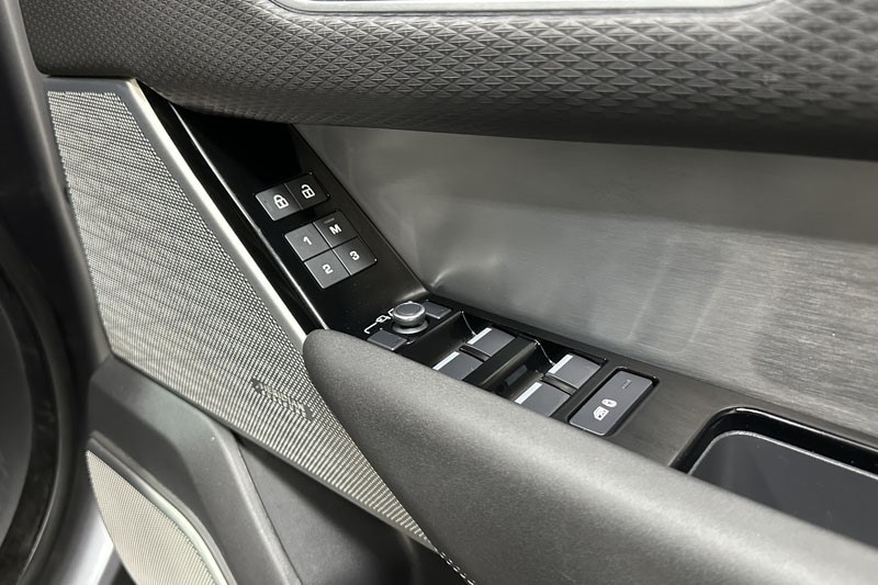 Used Land Rover Range Rover Velar 2022 for sale - 76982448: Photo 22