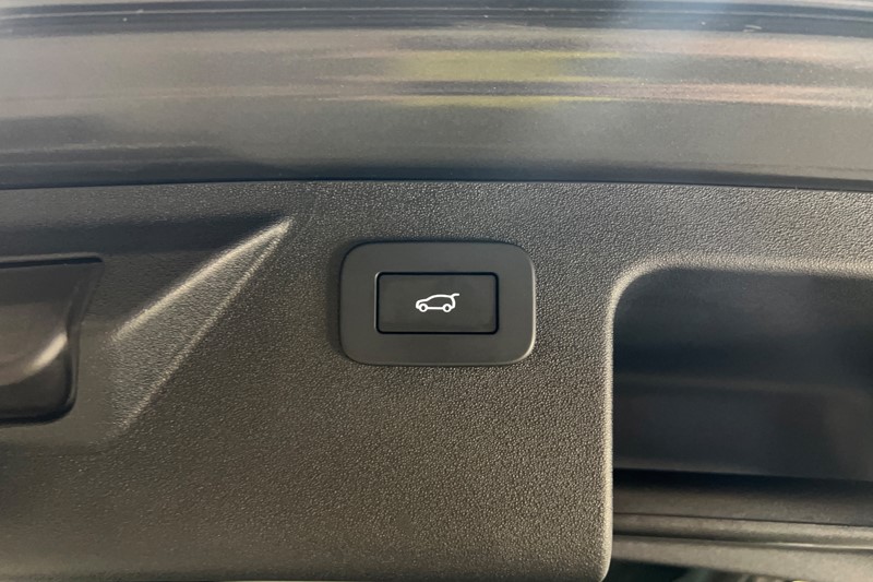 Used Land Rover Discovery Sport 2023 for sale - 77830027: Photo 48