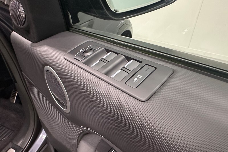 Used Land Rover Discovery 2023 for sale - 77758766: Photo 21