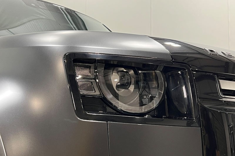 Used Land Rover Defender 2023 for sale - 76982348: Photo 17