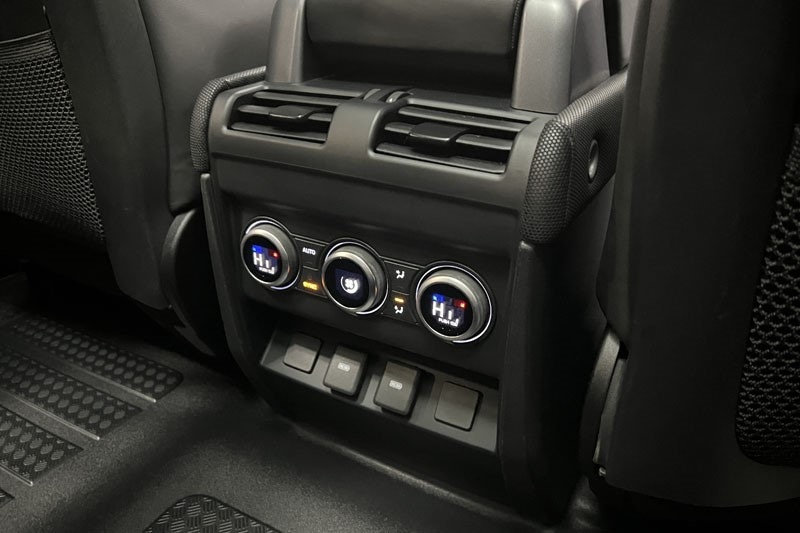 Used Land Rover Defender 2023 for sale - 76982348: Photo 18