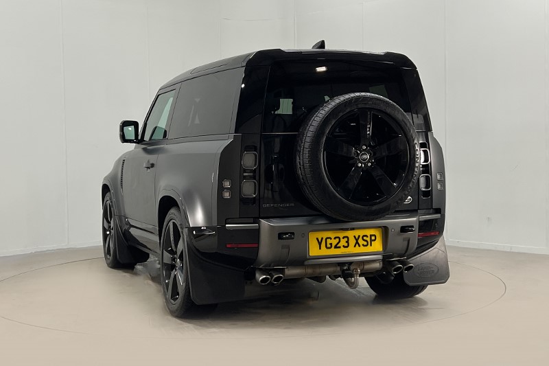 Used Land Rover Defender 2023 for sale - 76982348: Photo 2