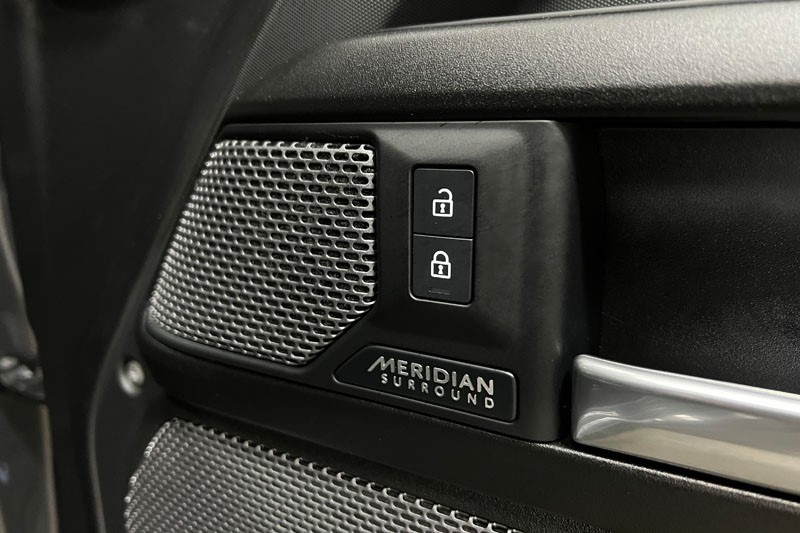 Used Land Rover Defender 2023 for sale - 76982348: Photo 24