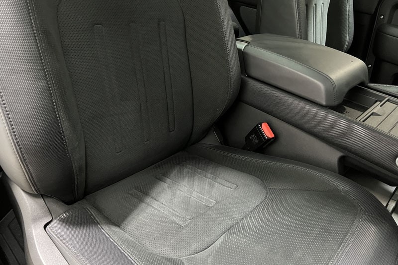 Used Land Rover Defender 2023 for sale - 76982348: Photo 26