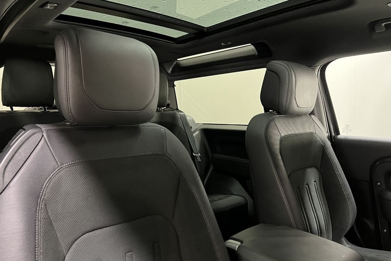 Used Land Rover Defender 2023 for sale - 76982348: Photo 27