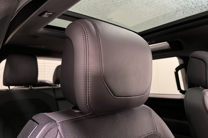 Used Land Rover Defender 2023 for sale - 76982348: Photo 28