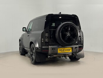 Used Land Rover Defender 2023 for sale - 76982348: Photo