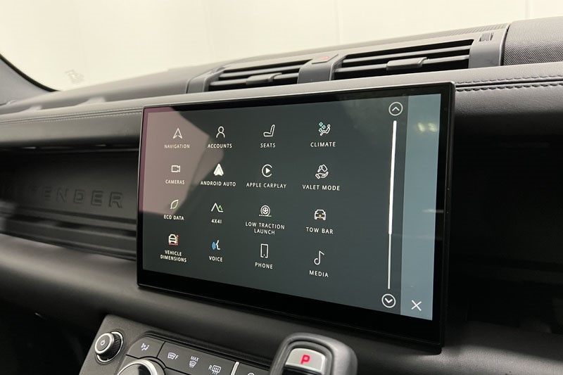 Used Land Rover Defender 2023 for sale - 76982348: Photo 39