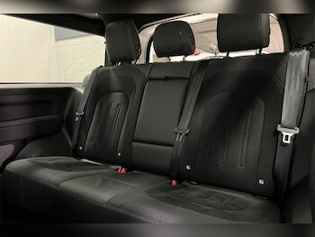 Used Land Rover Defender 2023 for sale - 76982348: Photo