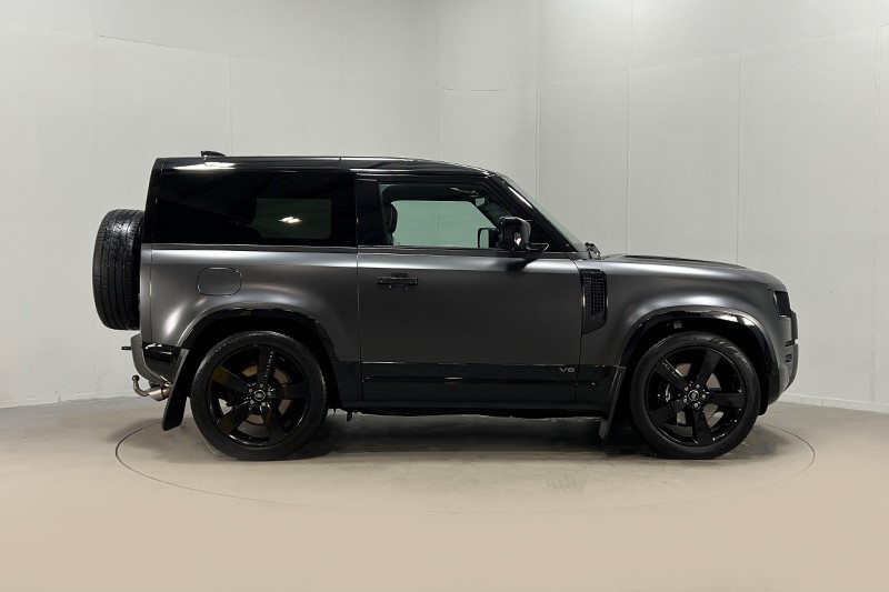 Used Land Rover Defender 2023 for sale - 76982348: Photo 5