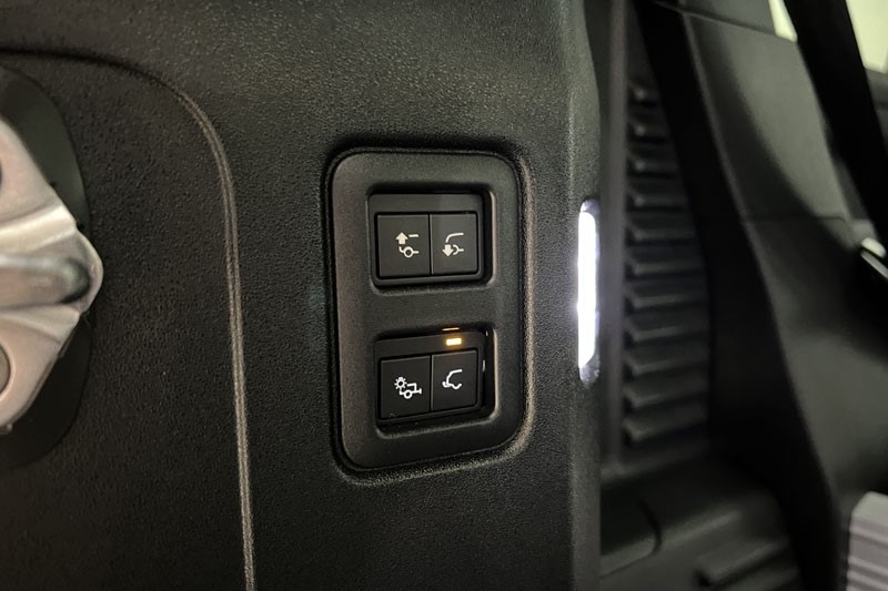 Used Land Rover Defender 2023 for sale - 76982348: Photo 51