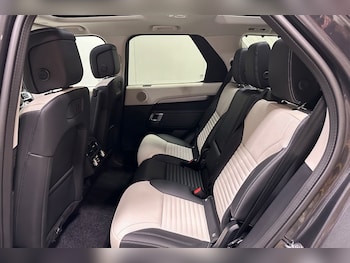Used Land Rover Discovery 2025 for sale - 79307323: Photo