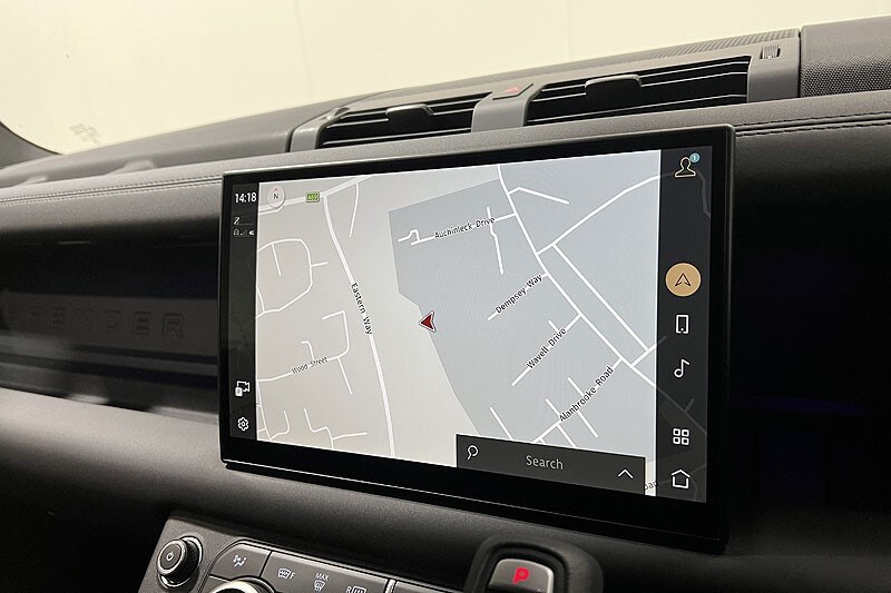 Used Land Rover Defender 2025 for sale - 77420555: Photo 11