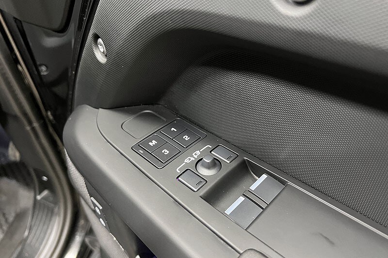 Used Land Rover Defender 2025 for sale - 77420555: Photo 26