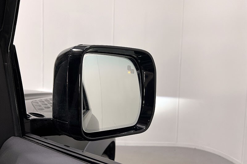 Used Land Rover Defender 2025 for sale - 77420555: Photo 28