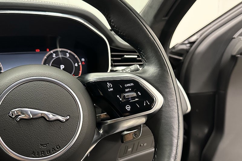 Used Jaguar F-Pace 2023 for sale - 76980924: Photo 29