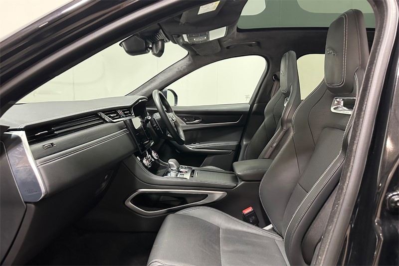 Used Jaguar F-Pace 2023 for sale - 76980924: Photo 3