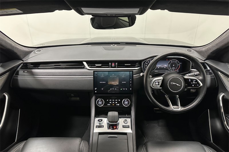 Used Jaguar F-Pace 2023 for sale - 76980924: Photo 9