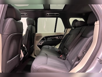 Used Land Rover Range Rover 2024 for sale - 77702820: Photo