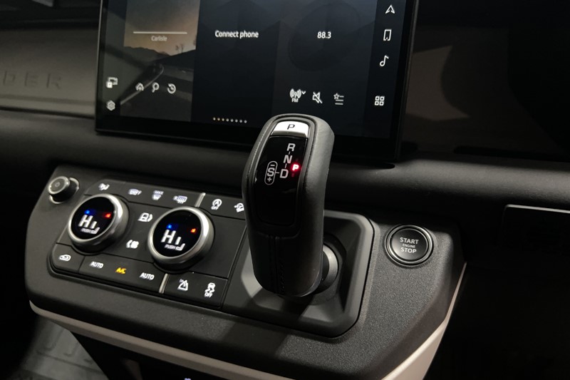 Used Land Rover Defender 2025 for sale - 77619329: Photo 14