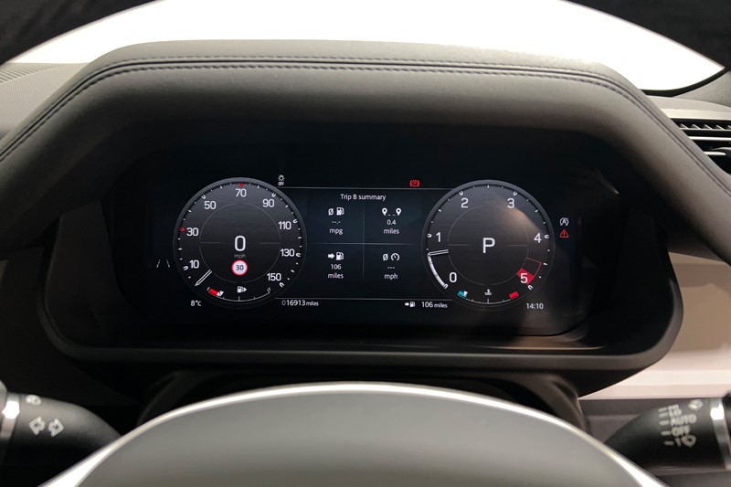 Used Land Rover Defender 2025 for sale - 77619329: Photo 17