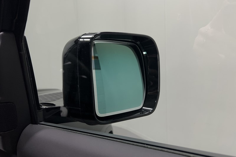 Used Land Rover Defender 2025 for sale - 77619329: Photo 25