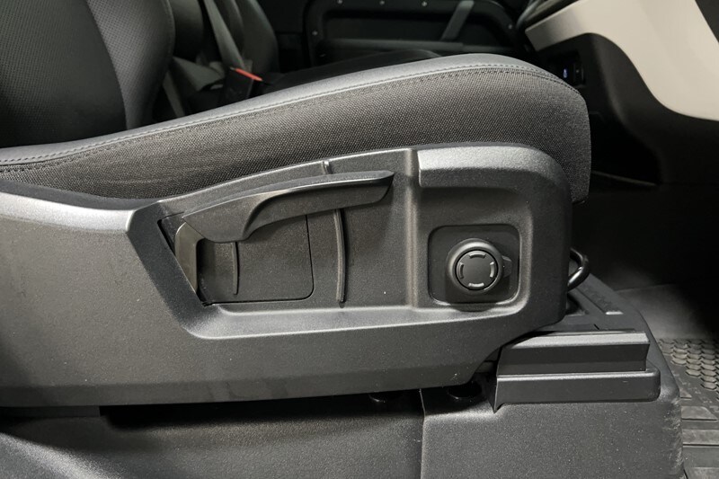 Used Land Rover Defender 2025 for sale - 77619329: Photo 26