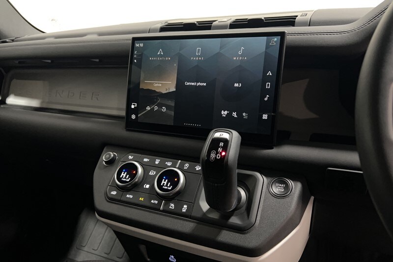 Used Land Rover Defender 2025 for sale - 77619329: Photo 33